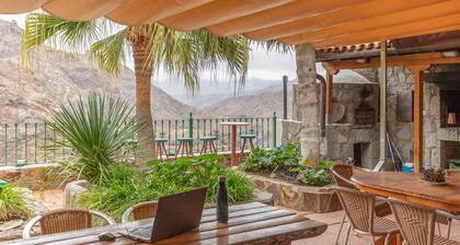 Appartement de vacances 'GĂĄldar' avec terrasse, jardin commun et Wi-Fi