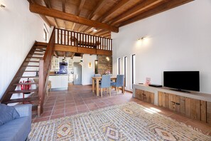 Télévision, table de tennis de table