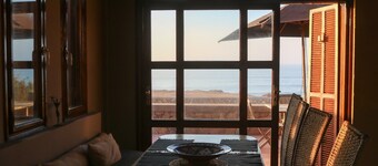 4 bedroom Villa, Pool, Sea Views, 9 person