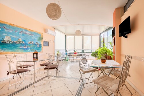Bed and Breakfast 'Paradise - Sole' with Private Garden, Wi-Fi and Air Conditioning
