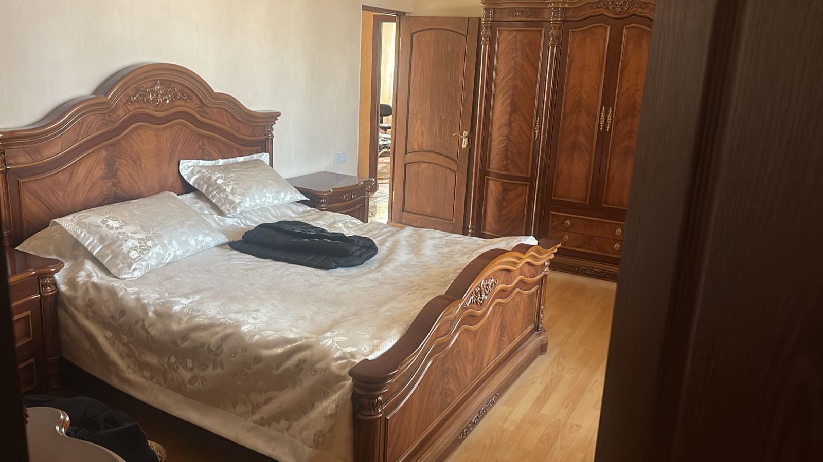 Iron/ironing board, free WiFi