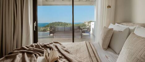 3 makuuhuonetta, silitysrauta/-lauta, ilmainen Wi-Fi