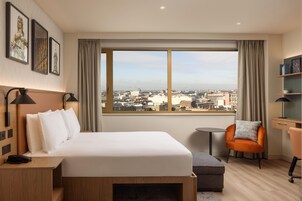 Hypo-allergenic bedding, in-room safe, blackout drapes