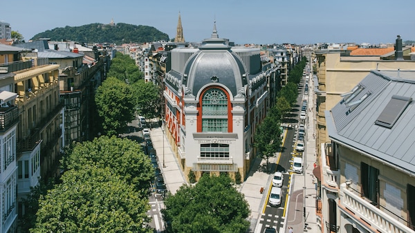 Hotel Palacio Bellas Artes San Sebastián, Curio Collection By Hilton - San Sebastián