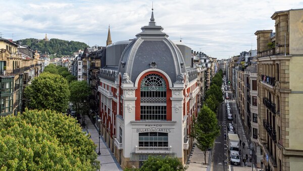 Hotel Palacio Bellas Artes San Sebastián, Curio Collection By Hilton - Donostia-San Sebastian
