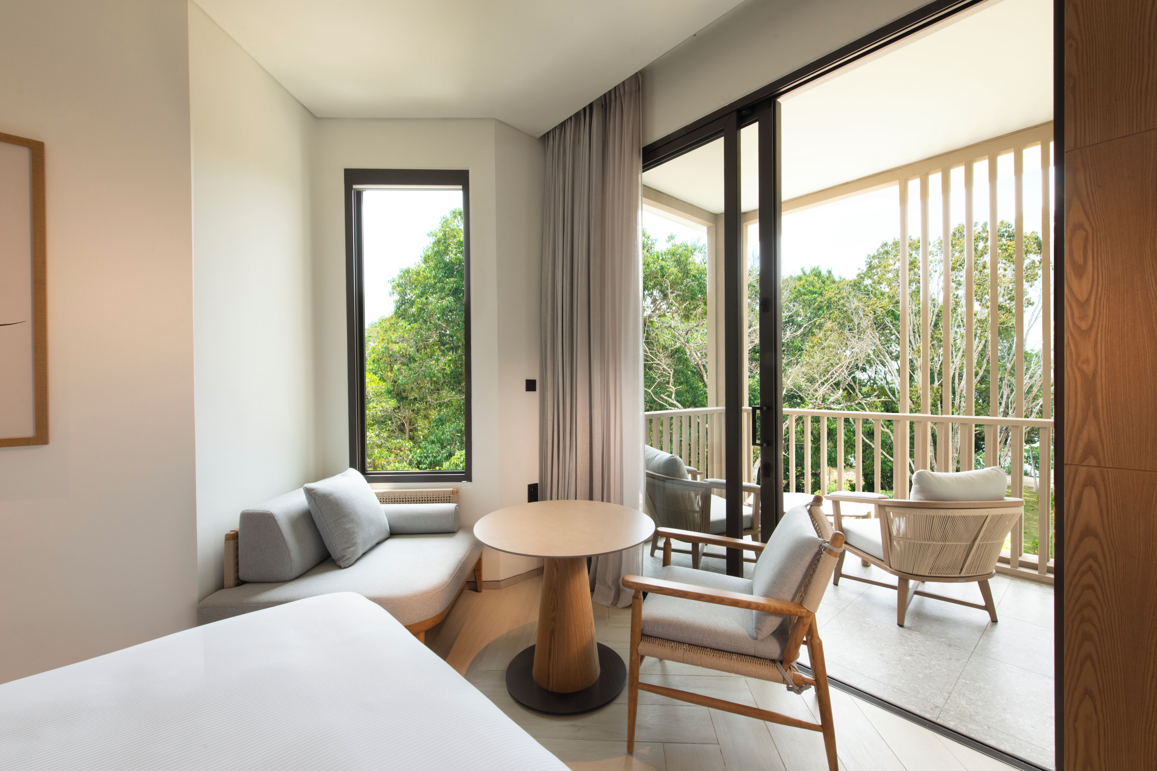 Phòng Deluxe, 2 giường đơn, ban công (View) | Minibar, két bảo mật tại phòng, bàn 