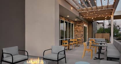 Home2 Suites By Hilton Goodyear Phoenix West