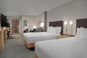 Cortinas blackout, tabla de planchar con plancha y cunas gratuitas 
