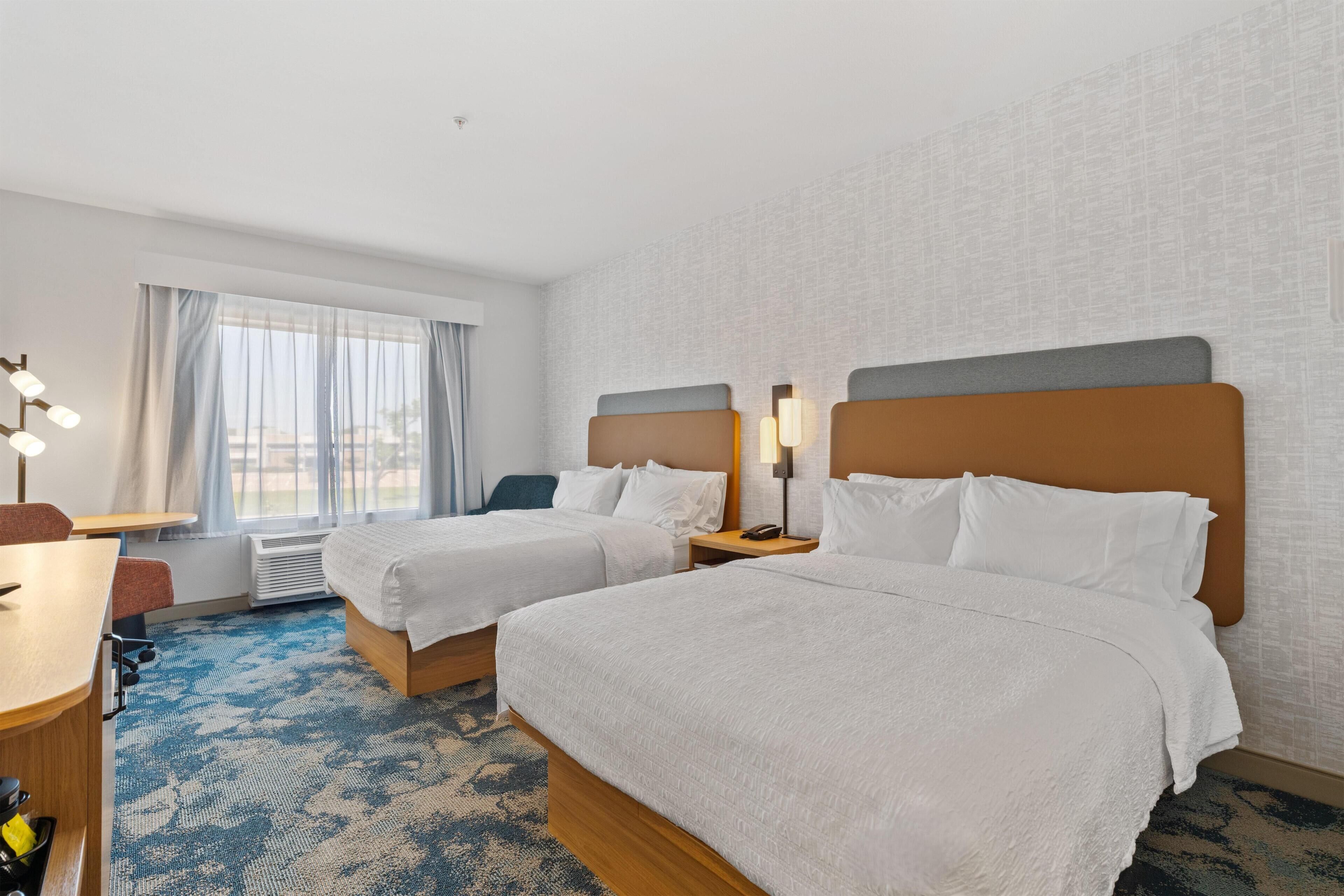 Room, 2 Queen Beds, Refrigerator | Free WiFi