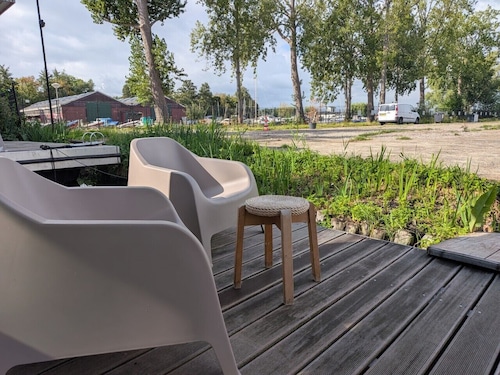 6-persons Houseboat Experience in Amsterdam
