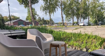 6-persons Houseboat Experience in Amsterdam