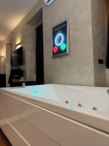 The rooms in the People's Square in Rome