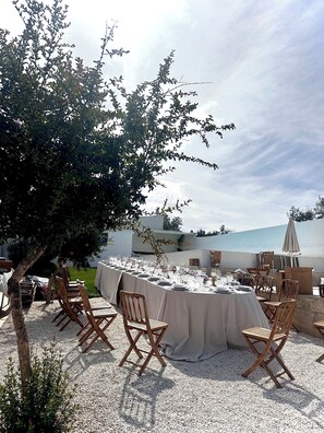 Khu tổ chức tiệc cưới ngoài trời