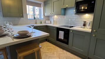 Microwave, oven, dishwasher