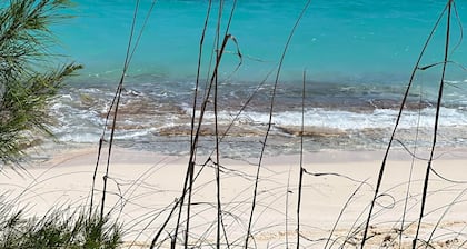 Seaside Rental w/ Dockslip, Abaco, Little Harbour