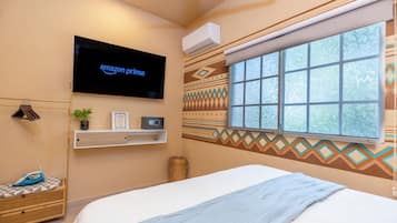 In-room safe, desk, iron/ironing board, free WiFi