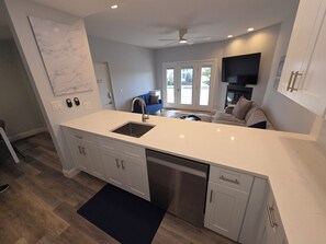 Interior - Talk about Location!!!!    Across from the Beach,Lucy & the GreenHouse (Margate City)