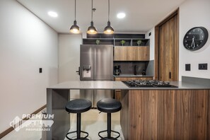 Microwave, stovetop, dishwasher