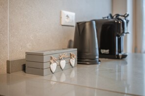 Kahvia ja/tai kahvinkeitin