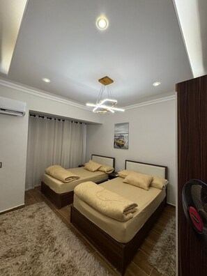 Iron/ironing board, WiFi, bed sheets - Luxury diamond apartment in wesal compound (Cairo Governorate)