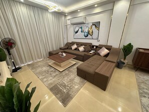 Living area - Luxury diamond apartment in wesal compound (Cairo Governorate)