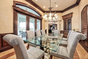 Dining - Rose of Destin - Sleeps 12 - Mediterranean styling on 4-Prong Lake! (Destin)