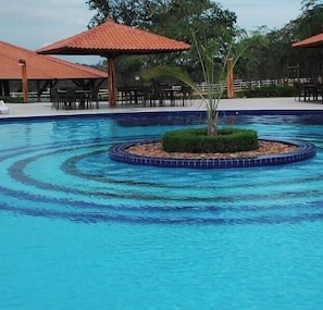 Apartment | Pool | Outdoor pool - Hotel Canariu's Gravatá (Gravatá)