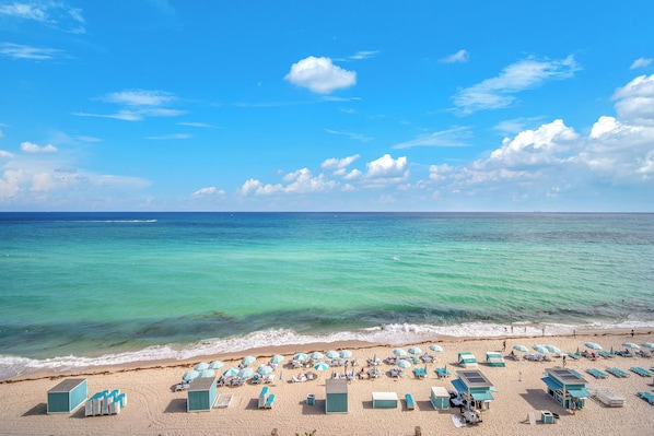 Beach - Bright 1-bedroom Condo in beautiful Miami Beach, Walk to the Beach (Miami Beach)