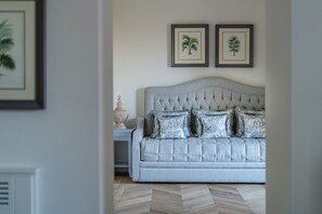 TV, impianto stereo, studio, stampante