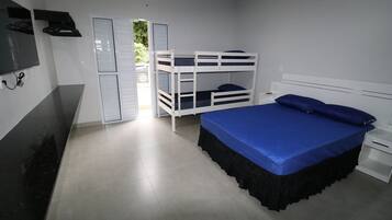 Suíte estúdio família | Wi-Fi de cortesia, roupa de cama