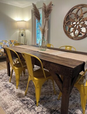 Dining - “The Big Friendly” Spacious 6-bedroom house in amazing Greensboro! (Greensboro)