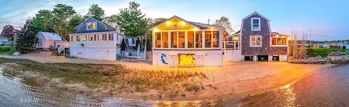 The Bunk Room @ The Compound ~Fish-Hunt-Breakfast