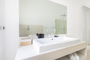 Dusche, Bidet