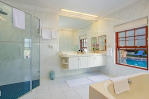 Luxury Double Room, Patio, Garden View | Bathroom - Franschhoek Manor (Franschhoek)