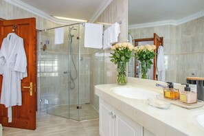 Chambre Double Standard | Salle de bain