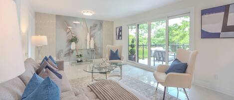 テレビ、書斎 / ワークスペース