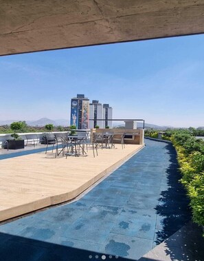 Outdoor dining - Minimalist loft with great view to Reforma 23 (Ciudad de México)
