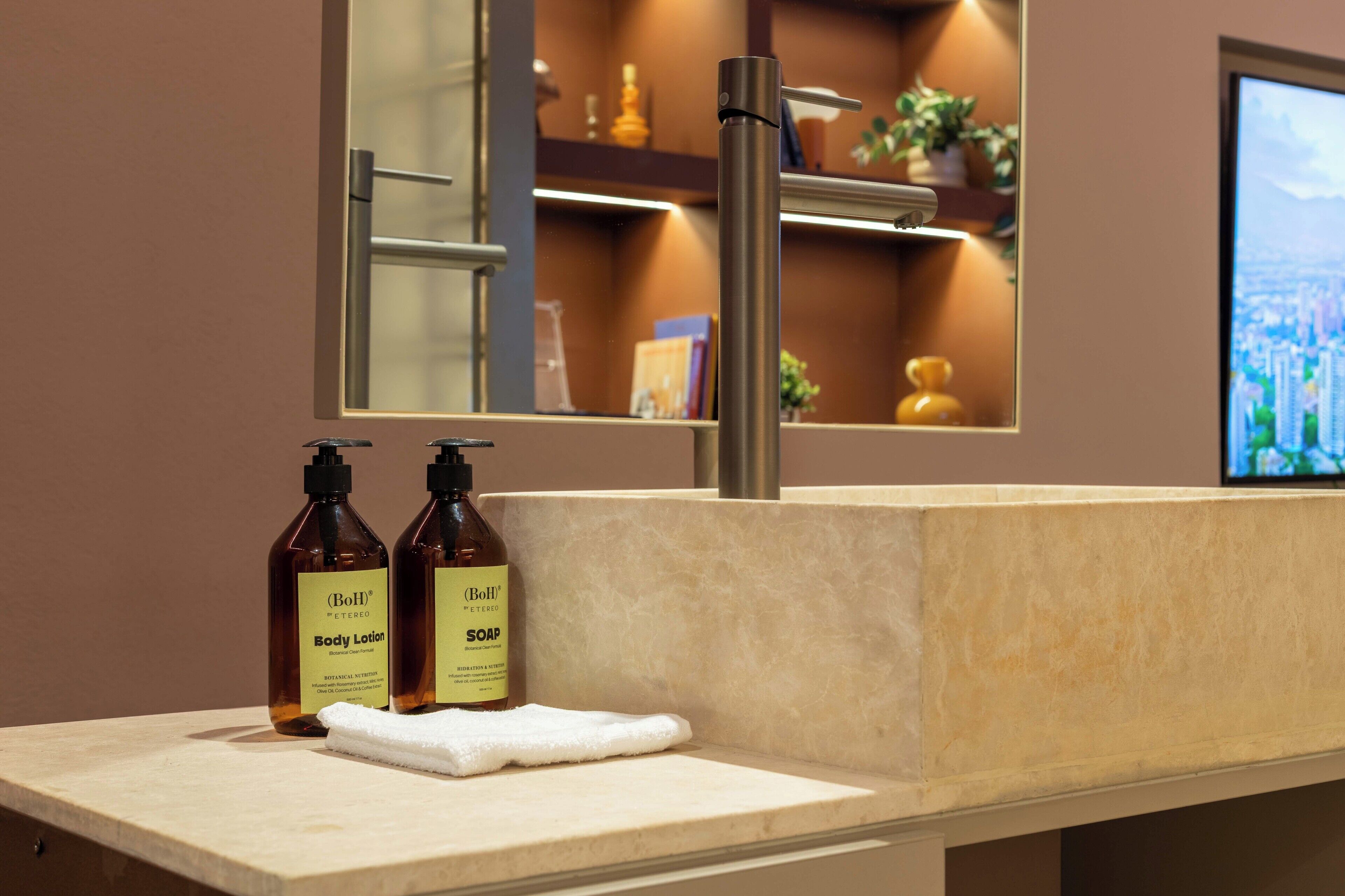 Towels, soap, shampoo, toilet paper