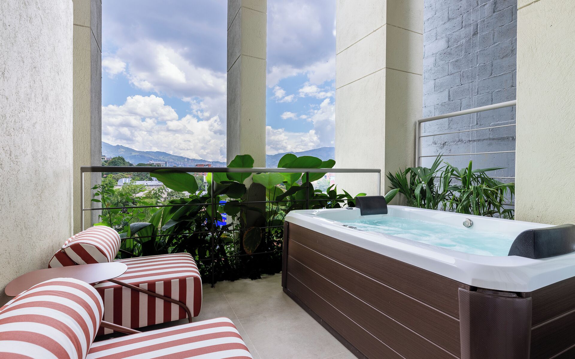 Suite junior, hidromasaje | Tina de hidromasaje