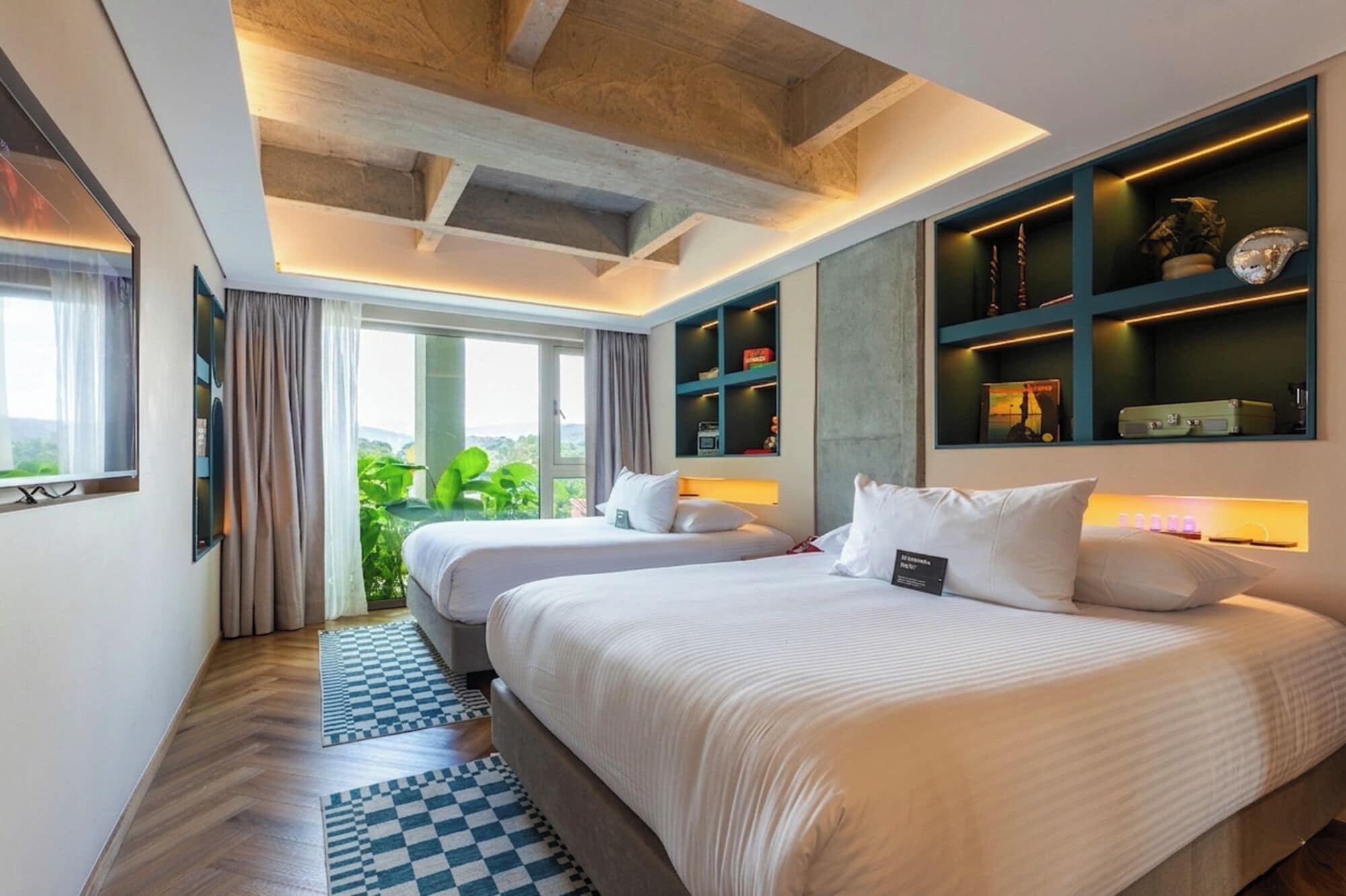 Deluxe Twin Room, City View | City view