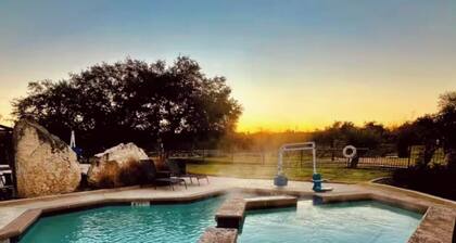 Sunset Spur - Cozy Cabin Under the Stars