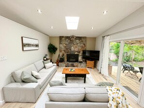 Apartment | Living area