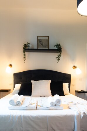 In-room safe, iron/ironing board, free WiFi, bed sheets - CupolHome - Meraviglia a San Pietro (Roma)