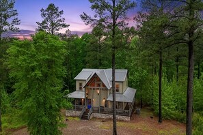 Exterior - Paint Horse Palace: 3+ Bedrooms, Eagle Mountain Retreat, Games, Hot Tub, & Style (Broken Bow)