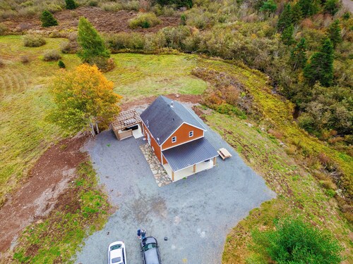 Cozy Copper Cabin - 10 mins from Truro NS