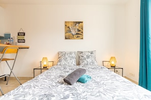 Iron/ironing board, travel crib, free WiFi, bed sheets