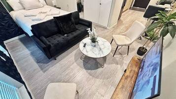 Iron/ironing board, WiFi