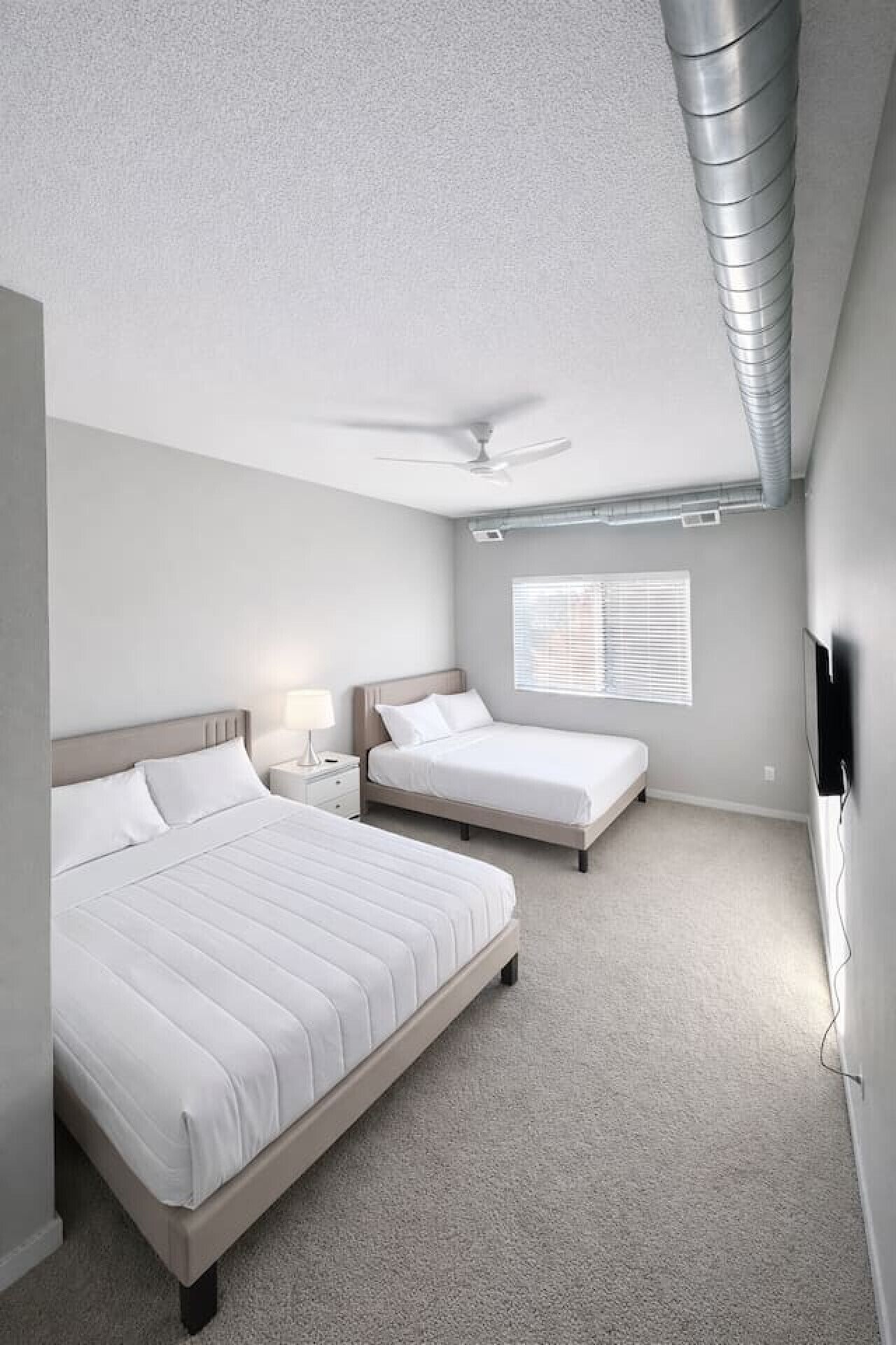 2 bedrooms, desk, iron/ironing board, WiFi
