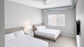 2 bedrooms, desk, iron/ironing board, WiFi