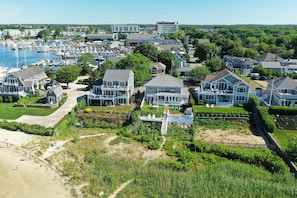 Exterior - Waterfront, Private Beach, Gorgeous Views! (Yarmouth)